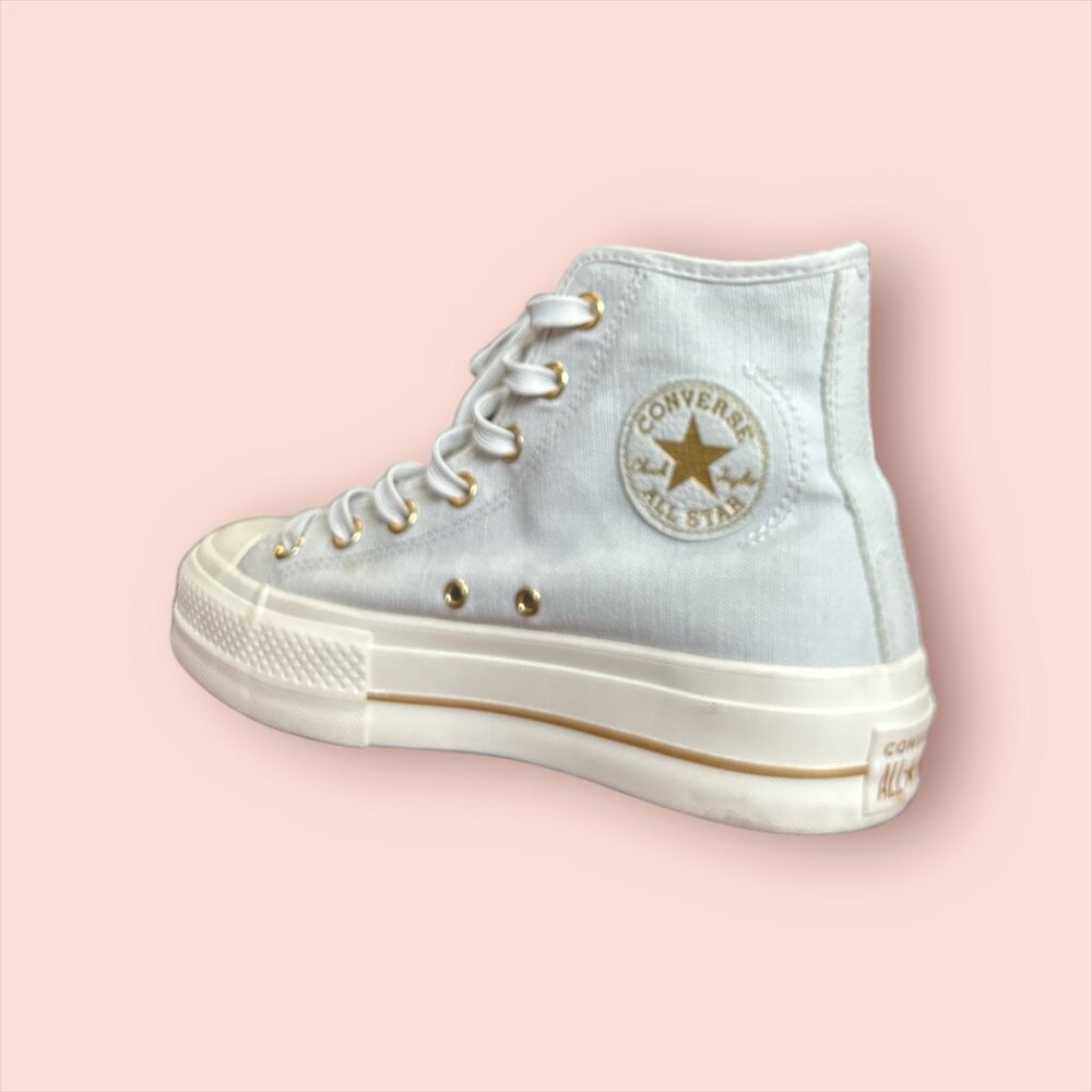 Womans converse all star chuck taylor platforms